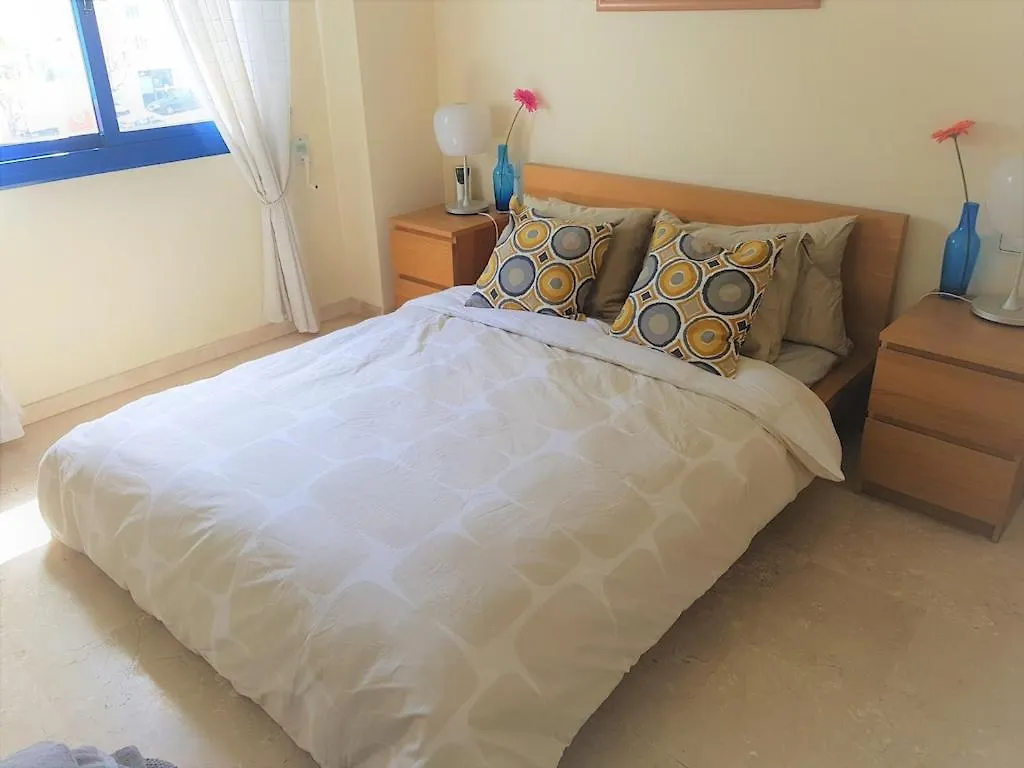 Gorgeous Apartment With Ideal Location Alongside The Beach And Marina And A Huge 68 Sqm Private Terrace Castillo de Sabinillas 0*,  إسبانيا